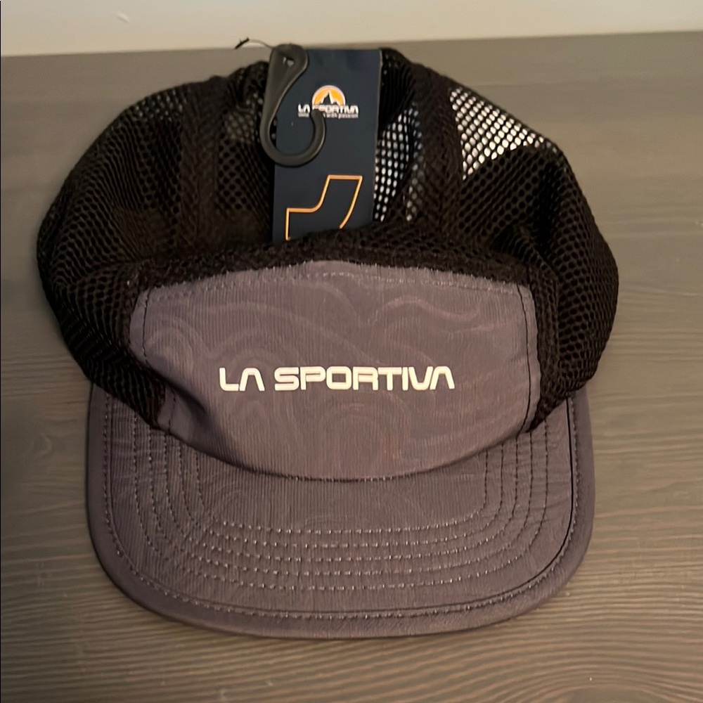 NWT La Sportiva Skyline Air Cap